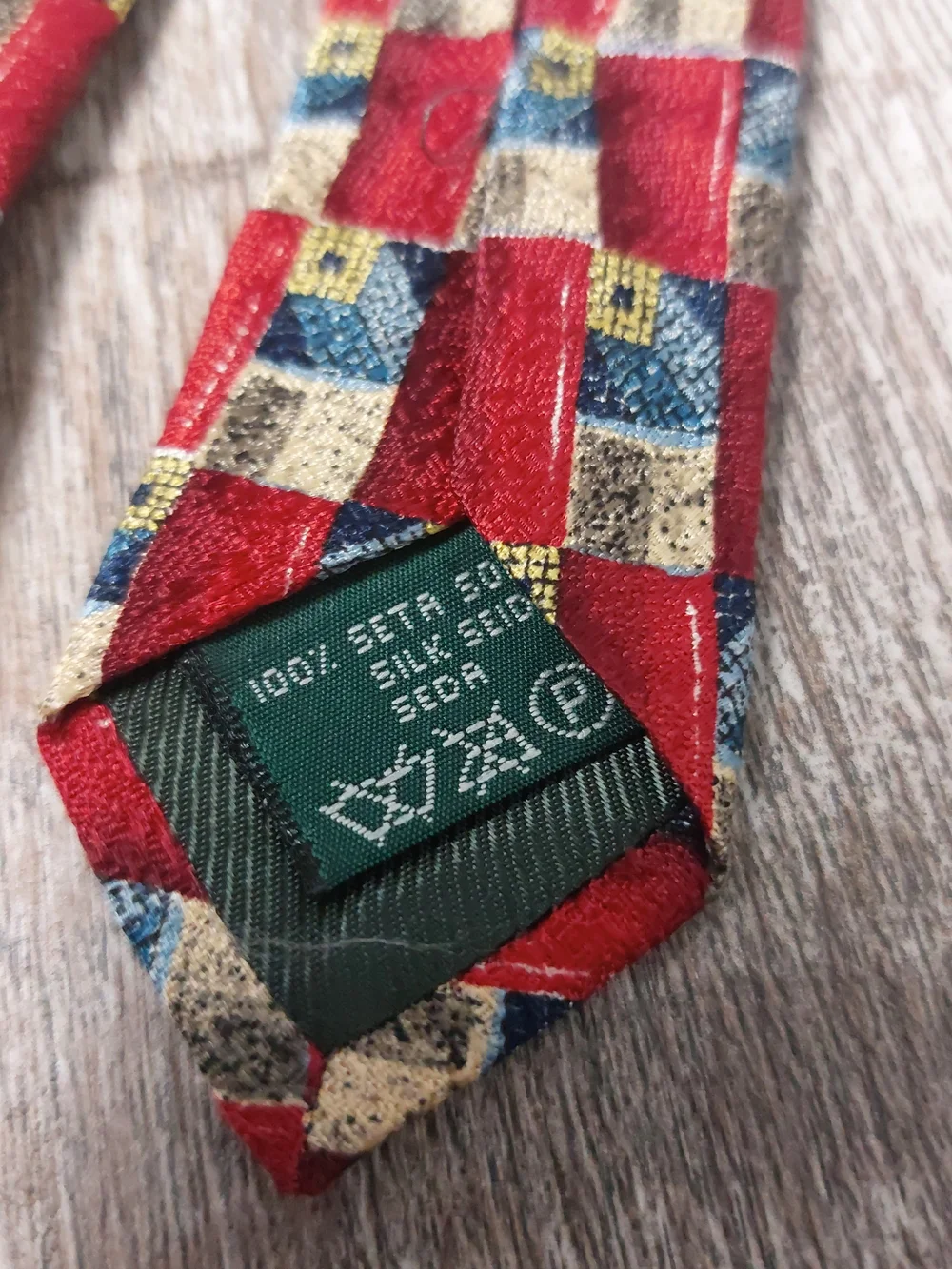Italia Red Checked Pattern Men’s Tie with Blue and Cream Accents